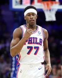 九游-填满数据栏！埃奇库姆15中6拿到14分8板3助1断1帽